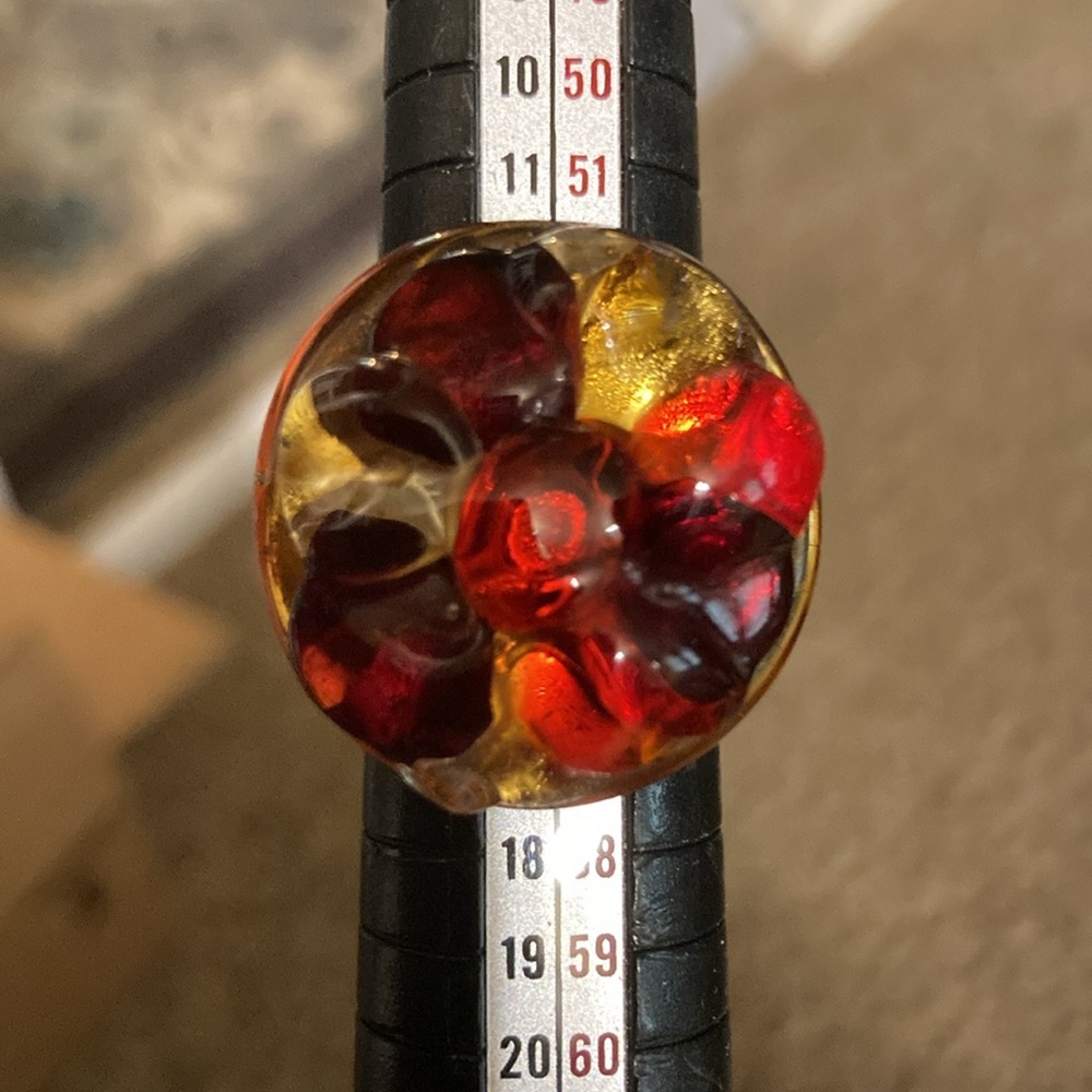 Antica Murrina adjustable glass ring approximate size is 6ish to 7 - Picture 2 of 12